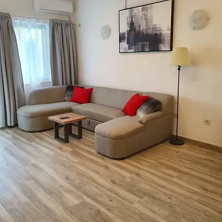 Apartament Apartman Petit *