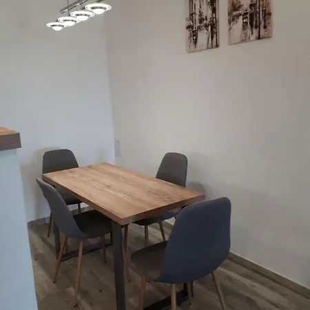 Apartament Apartman Petit *